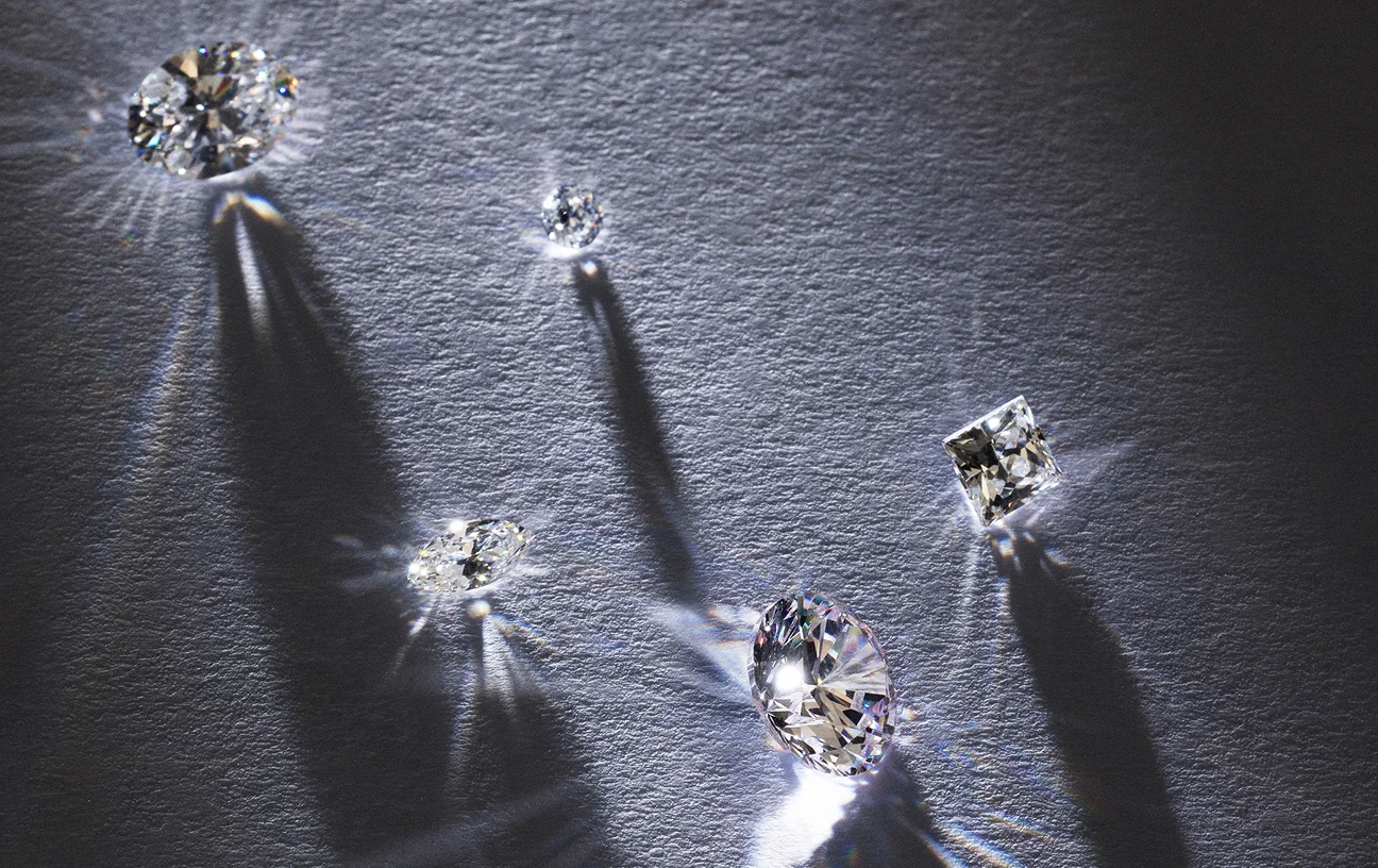 Laboratorně pěstovaný diamant